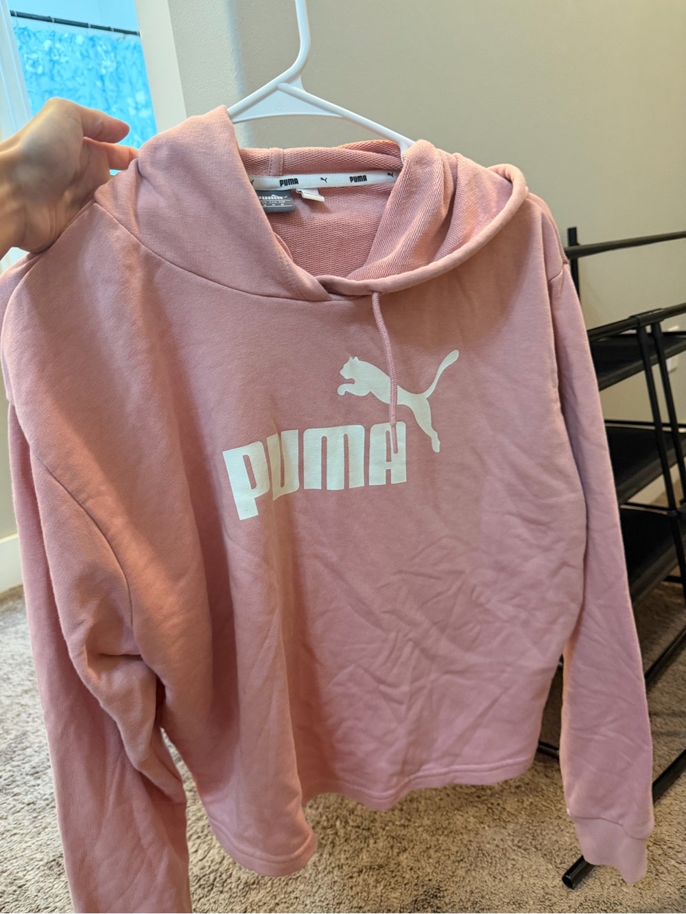Puma Light Pink Women's Logo cropped Hoodie